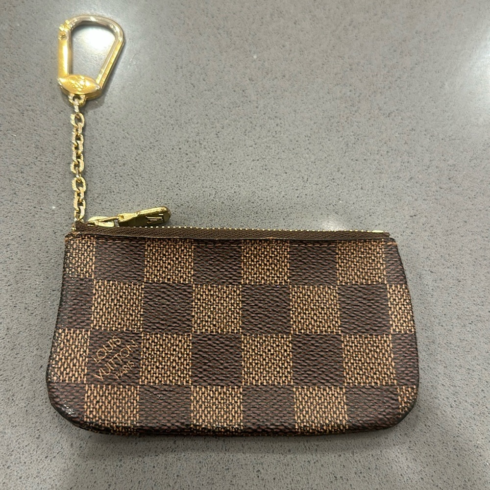 Louis Vuitton LV Damier Ebene Key Pouch / Key Cles, Authentic